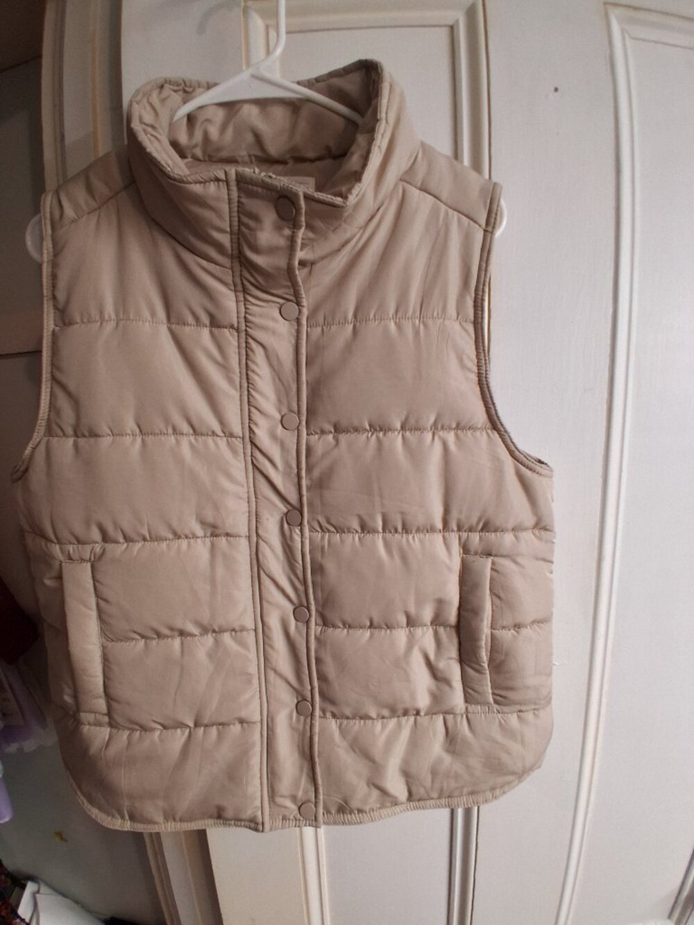 The Pulse Boutique womens winter vest size medium tan  like new condition